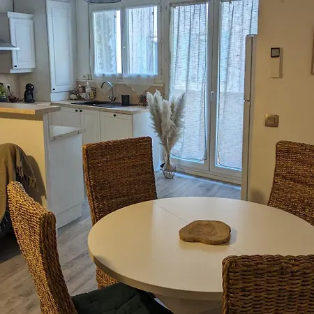 Cosy Apartment *
